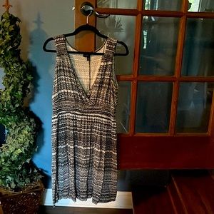 Stunning Lane Bryant black&white swing dress. Sleeveless & very soft. Size 14/16